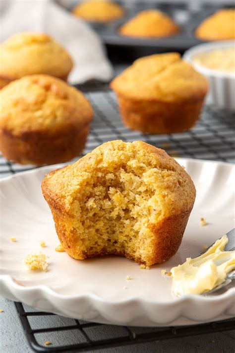 Cornbread Muffins - Skinnytaste