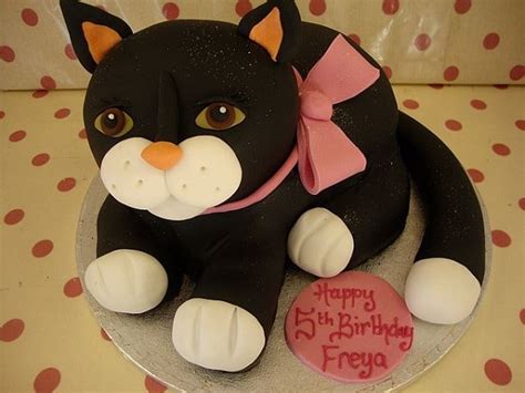 Sculpted Cat Cake Tutorial 的图像结果