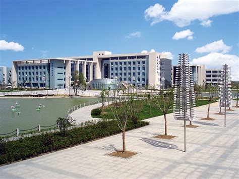 蚌埠医科大学-公共基础学院