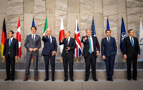 G7 leaders pose for "family photo" ahead of first day of summit