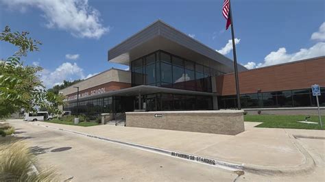 Dallas ISD principals focus on culture amid challenges | wfaa.com