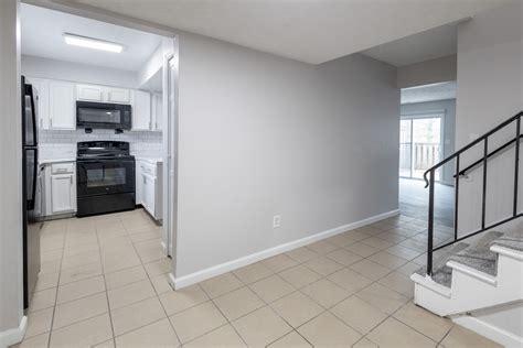 Country Lake Apartments | Van Rooy Properties (Corp Site)