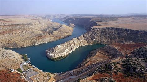 Archaeologists trace footsteps of Ice Age humans across southeastern Türkiye - Türkiye News