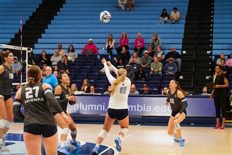 Volleyball earns first win of Ivy League season against Harvard