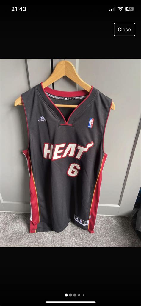 Legit check on this Lebron heat jersey? : r/basketballjerseys