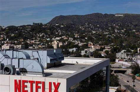 Netflix Shares Drop 7% in Europe After Q4 Results