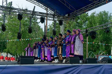 «Мы танцевали на земле»: В Улан-Удэ проходит фестиваль «Ночь ёхора ...