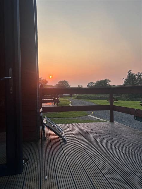 CAIRNDALE CARAVAN PARK & MEADOW VIEW PODS (Brampton, Cumbria ...