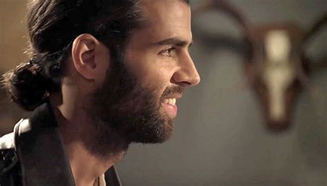 How to Grow a Scruffy Beard | Philips