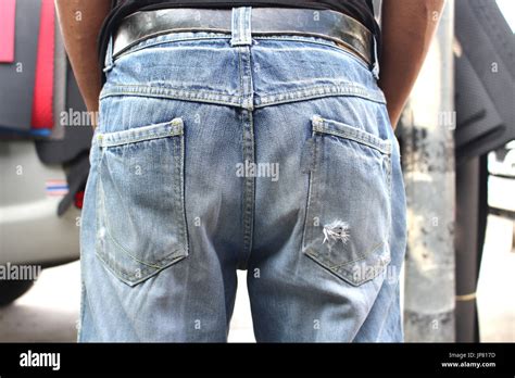 Back of Cloth 的图像结果