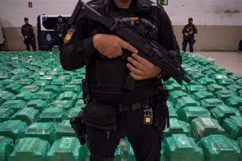 Global Cocaine Trade Surges in 2024 as Decentralized Networks Replace ...