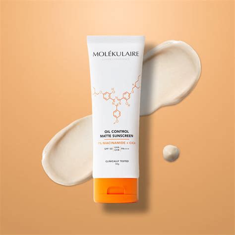 Oil Control Matte Sunscreen with SPF 50 PA +++ - Molekulaire