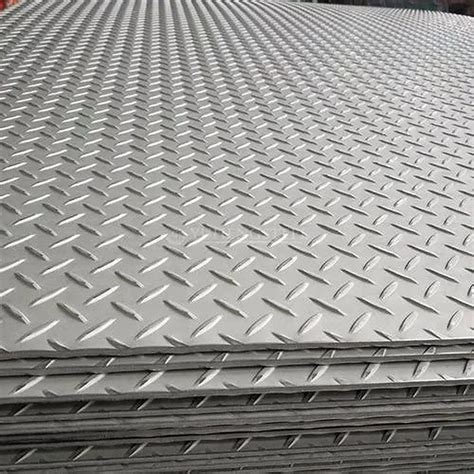 Chequered Plates - Chequered Plates Thickness 2.8 Size (4x16)Ft ...