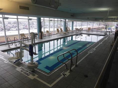 Hyatt Regency Pittsburgh International Airport Pool: Pictures & Reviews ...