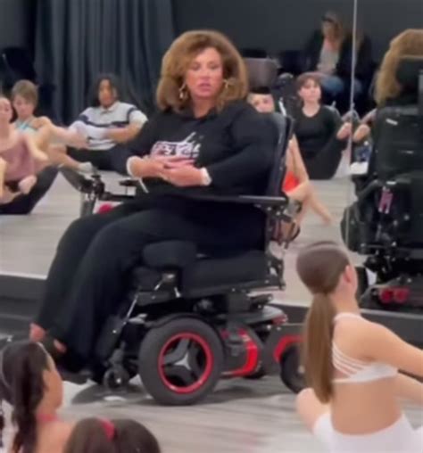 Dance Mom Uses A Walker Despite Being Wheelchair-Bound After Cancer