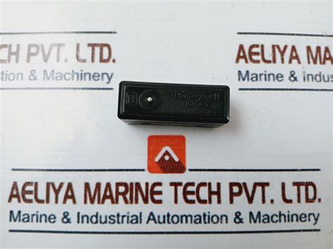 Honeywell Bz-2R Micro Switch 15A 380V – Aeliya Marine Tech