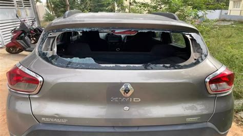 Bikers Chases Scientist And Attacks Car With Swords, Victim Tweets For ...