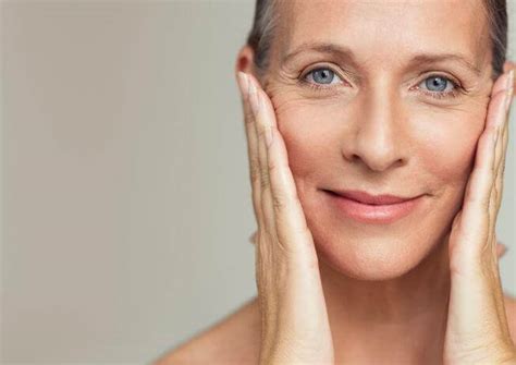 Combat Aging: Tips to Keep Your Skin Youthful - Blog