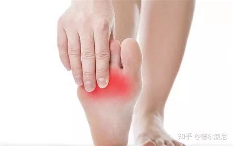 脚疼是怎么回事？不同位置疼痛的原因不同，这篇文章都说全了