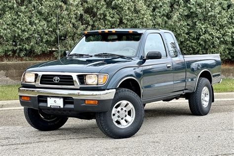17k-Mile 1995 Toyota Tacoma LX XtraCab 4x4 for sale on BaT Auctions - sold for $27,500 on ...