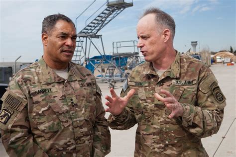 Lt. Gen. Michael Garrett, Commander, US Army Central (ARCENT), meets ...