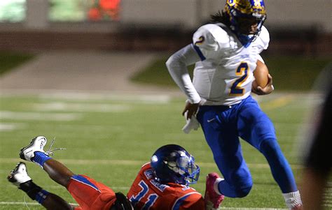 How Eagles QB Jalen Hurts earned respect at Channelview high school