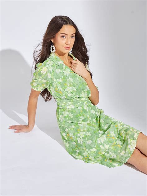 Latin Quarters Women's Green Floral Print Wrap Midi Dress
