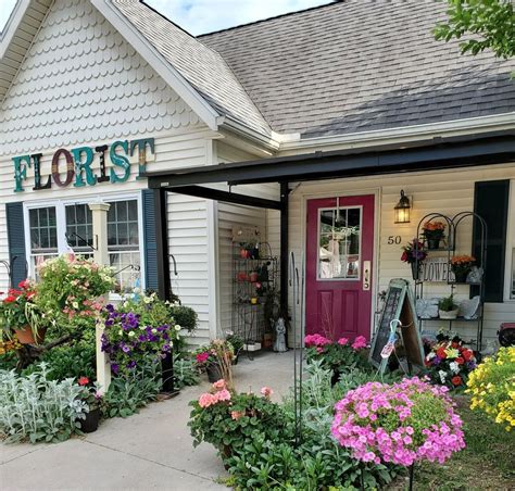 Demonstration on how to build a terrarium , 50 N Central Ave, Fairborn ...