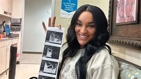 Who is Gary Owen's fiancee Brianna Johnson and how many children do ...