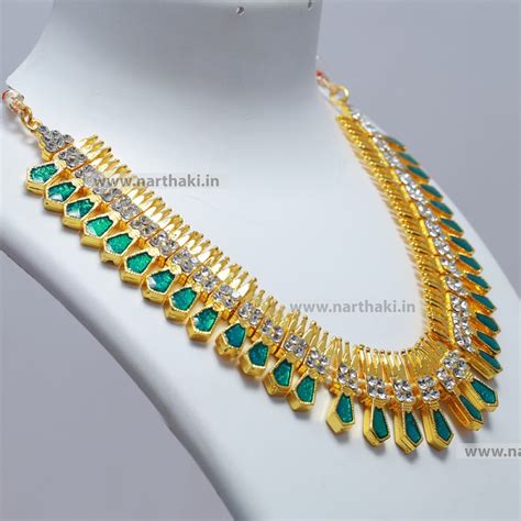 Dance Costumes : Narthaki.in