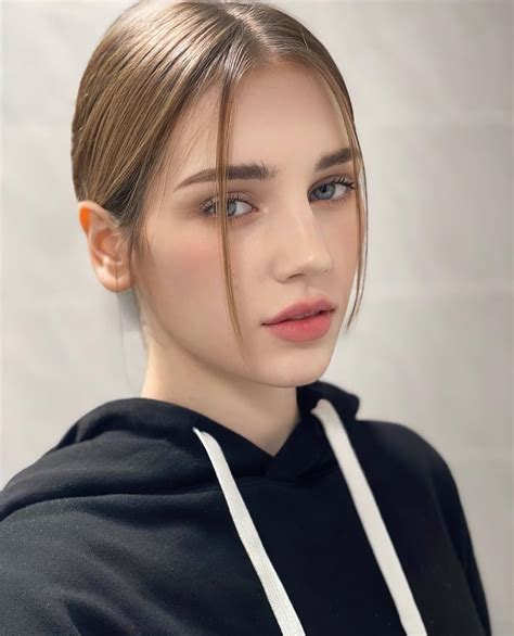 Mary Amber : r/PrettyGirls