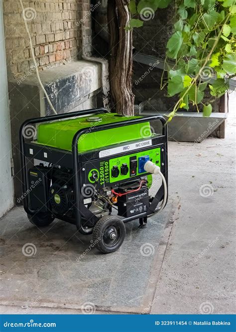 Outside Generator 的图像结果