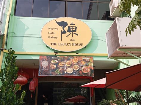 Chen The Legacy House Nyonya Kuih Platter | Chiefeater.com