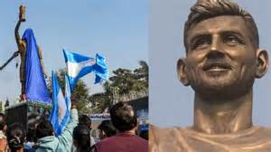 Messi G.O.A.T. India Tour: Unveils 70-Foot Statue in Presence of Shah ...