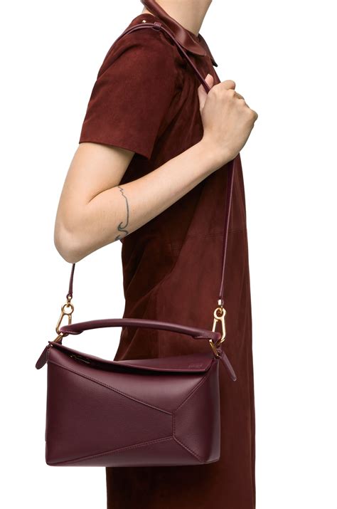 Small Puzzle bag in classic calfskin Dark Burgundy - LOEWE