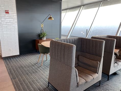 Review: Priority Pass Lounge New York JFK Terminal 7 - Alaska Airlines