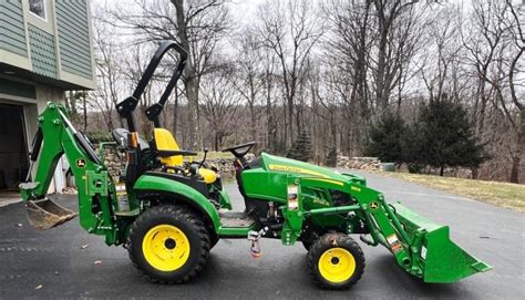 John Deere 2025R Package Special 的图像结果