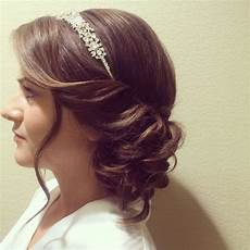 Side Hair Style Bun With Wedding Hat by Side Bun Bridal Hairstyle With Headband Www Danaraiabridal Side Hair Style Bun With Wedding Hat