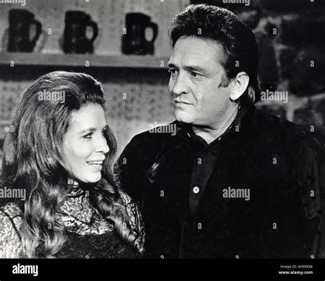 JOHNNY CASH US Country singer and wife June Carter in 1971 Stock Photo ...