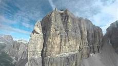 la terrazza delle dolomiti funivia seilbahn sass pordoi salita verso la terrazza la terrazza delle dolomiti funivia seilbahn sass pordoi salita verso la terrazza