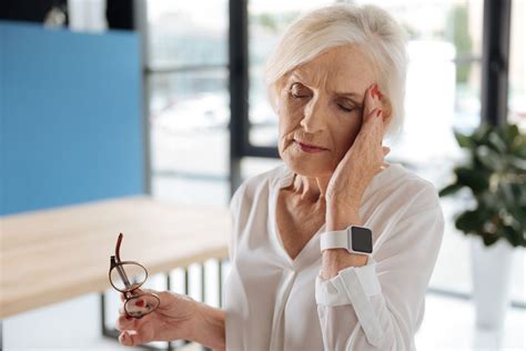 Why Does My Temple Hurt? Understanding and Relieving Pain