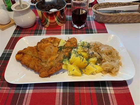 HOTELIK & RESTAURACJA ZLOTA KACZKA (Zgorzelec) - Hotel Reviews, Photos ...