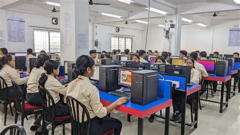 Computer Technology Lab 的图像结果