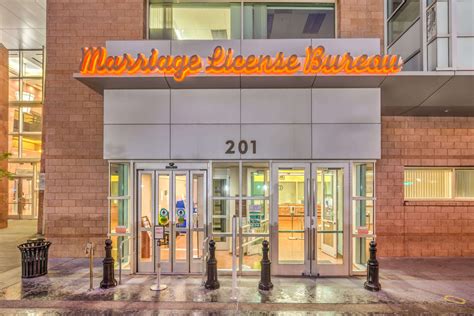 Frankie Valli Joins Long List of Celebrities Married In The Wedding ...