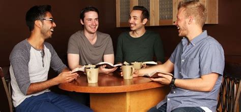 8 Heartbreaking Signs That Your Friendship Is Slowly Ending