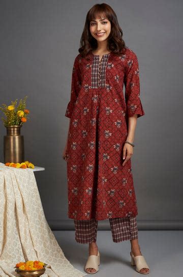 box pleat a-line kurta - mystique maroon & magic spell - maati crafts
