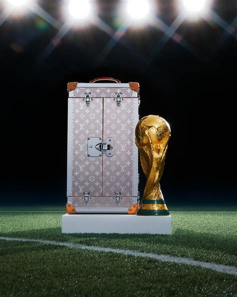 Louis Vuitton Trophy Trunks | LOUIS VUITTON