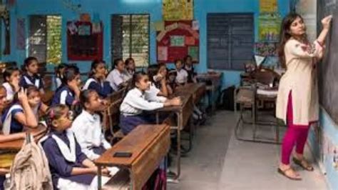 हिमाचल प्रदेश के सरकारी स्कूलों में अब टीचरों के लिए ड्रेस कोड लागू ...