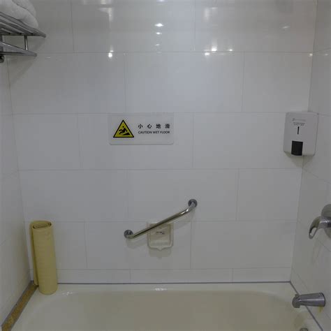 LIUHUA HOTEL (Guangzhou) - Hotel Reviews, Photos, Rate Comparison ...