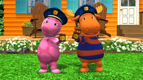 Watch The Backyardigans Season 2 Episode 12: Cops & Robots - Paramount+